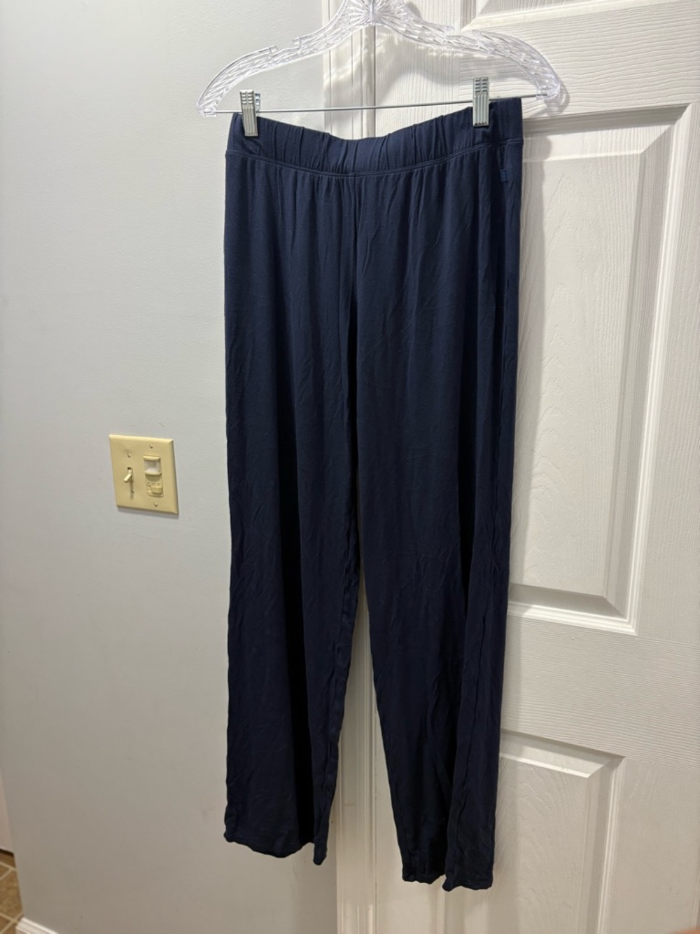 Skims Soft Lounge Loose Pants In Navy Size Medium